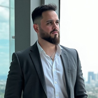 Henrique Dutra, designer e web developer responsável pela fassst